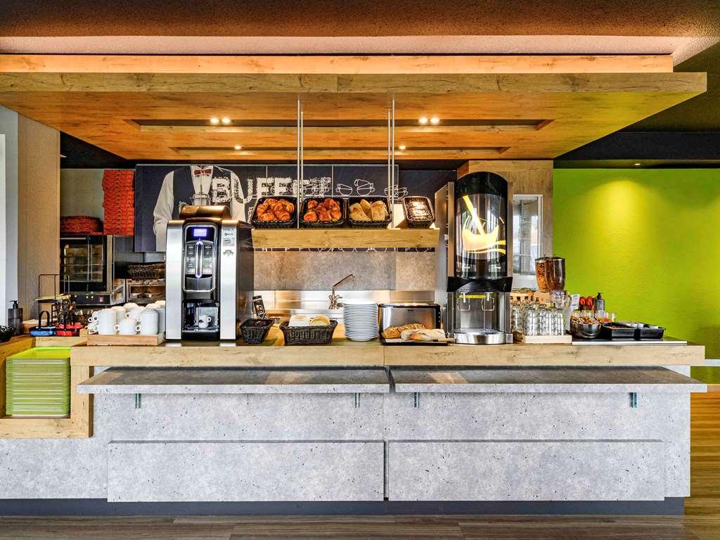 Ibis Budget Saint-Etienne Stade Ресторан фото