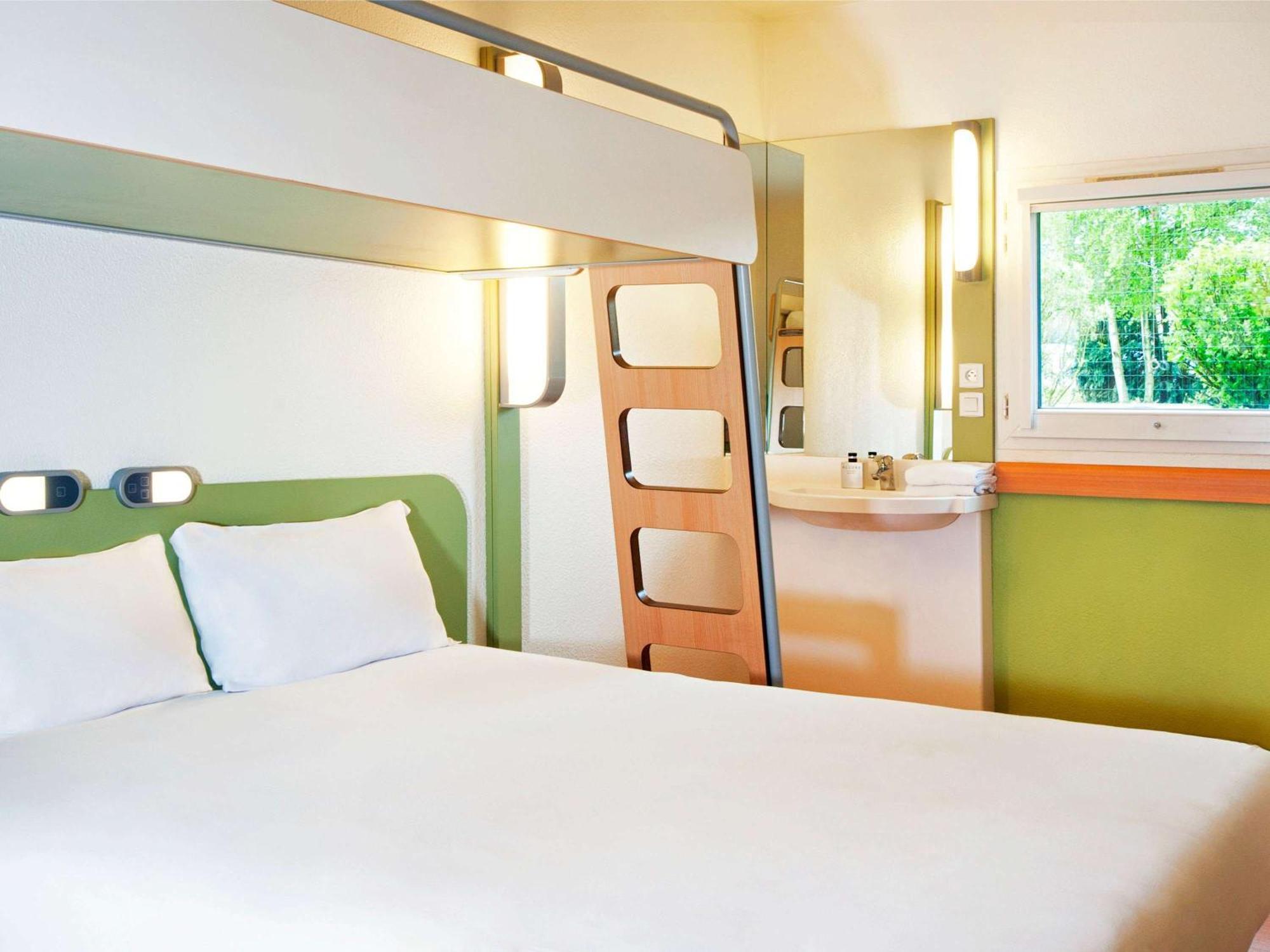 Ibis Budget Saint-Etienne Stade Экстерьер фото