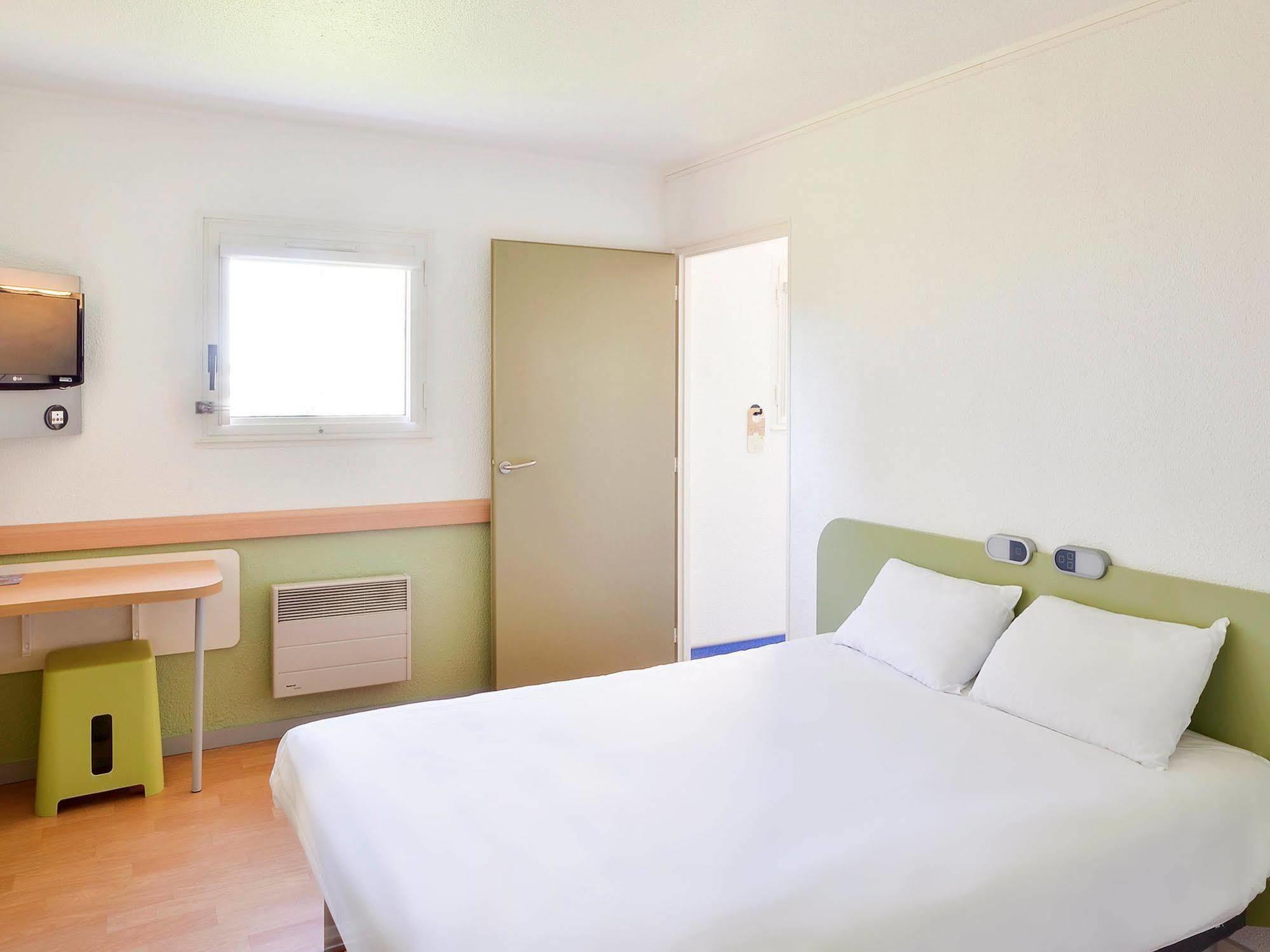 Ibis Budget Saint-Etienne Stade Экстерьер фото